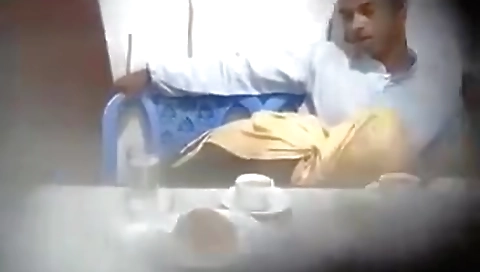 Young Desi Lovers Ki Restaurant Blowjob Sex