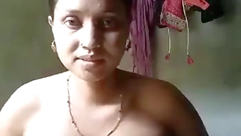 Cheating Dehati Hottie Making Her Naked Selfie In A Bathroom