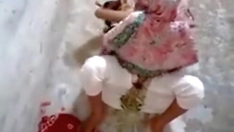 Randi Bhabhi Ko Chodte Hue Pakda Video