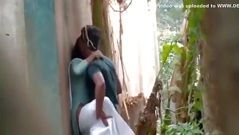 Indian Gym Guy Standing And Fucking Gf Outdoor Spy Vid