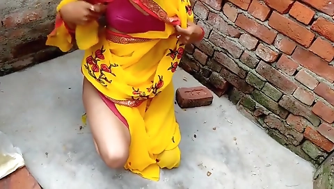 Babita-x-singh Ghar Ke Bahar Outdoor Sex In Saree Indian Sex