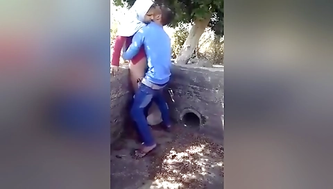 Outdoor Sex With My Sexy Gf