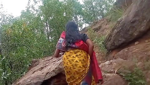 Village Bhabhi Facked By A School Student 18+ In Forest