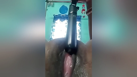 Indian Desi Hot Bhabhi Video Bhabhi Na Chhuti Ka Pani Nikal