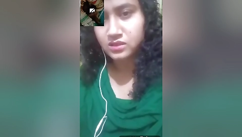 Today Exclusive -desi Village Chick Shows Her Boobs