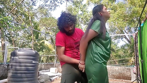 Out Door Sex, Vaishnavy And Sharun Raj Out Door Romance And Sex, Mallu Couple Hot Romance With Sex In Terrace
