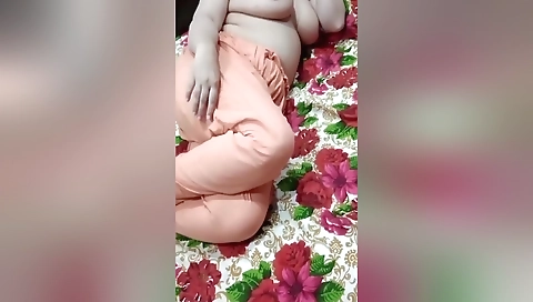 Beautiful Big Boobs Indian Stepsister Fucked By Her Younger Stepbrother. Big Boobs Indian Girl Showing Her Boobs. Fucked Big Boobs