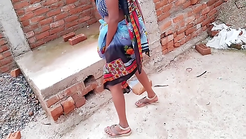 Come In Friend See My Tight Pussy Pissing And Fingering Her Cremie Pussy