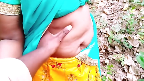 Outdoor Jungle Sex. Desi Bhabi Fucking Husbends Small Stepbrother Big Dick In Forest. Telugu Dirty Talks