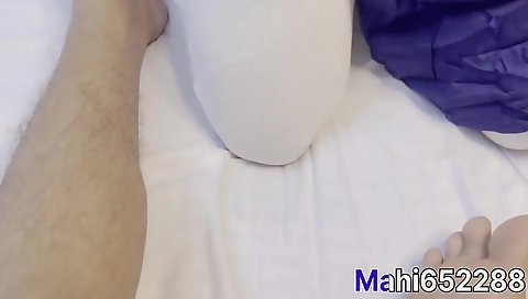 Ghar Ki Kamwali Ne Diya Feet Job Pair Se Giraya Malik Shahab Ka Land Ka Pani Indian Maid Feet Job Ful Hindi Audio Voice