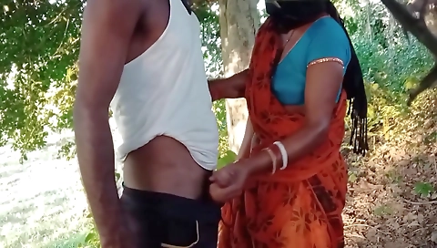 Hindi Sex In Bhabhi Ko Jungle Me Choda Outdoor
