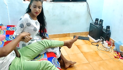 Desi Indian Girl And Stepsister First Time My Married Fuck Indian Porn Videos - Hindi Sex