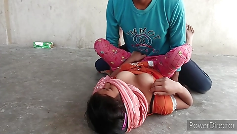 Village Outdoor And 18 Years In 18 Year Old Indian Desi Village Chick Outdoor Hard Fucking Video