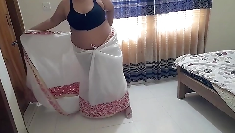 (tamil Hot Aunty Saree Striping) Desi Aunty Ko Jabardast Chudai - Hindi Clear Audio