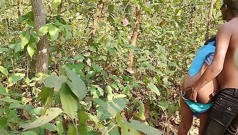 Jungle Girl In Desi Indian Ki Jungle Main Mangal