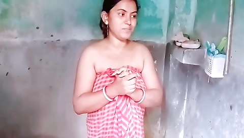 Desi Indian Bathroom Sex (cheating Wife Amateur Homemade Wife Tamil 18 Year Old Indian Uncensored Japane