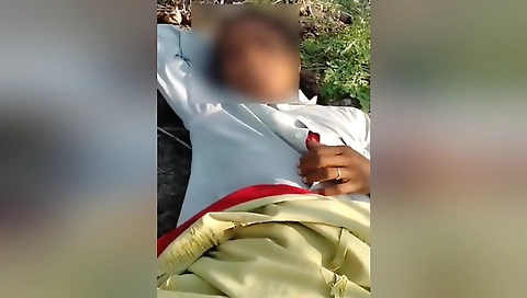 Desi Village Labours Out Dore Fucking In The Amudas Garden