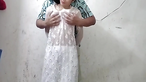 Teacher Ko Fee Nhi Diya To Usne Meri Jabar Dasti Chut Mari