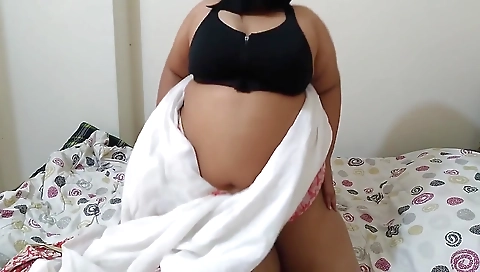 (apni Beta Ko Mast Chudai Sexy Maa) Indian Stepmom Riding On Stepson - Hindi Sex