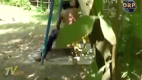 Trainer Ne Kari Ghar Akar Bathroom Me Chudai With Indian Bhabhi