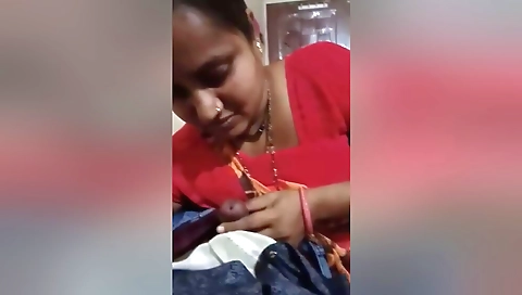 Today Exclusive- Desi Dewar Bhabhi Romance And Fucking 12
