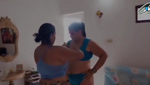 Mi Primer Lesbico Con Novia De Mi Hermanastro Que Rica Teta Tienes Y Un With Gran Culo And Latina Lesbians