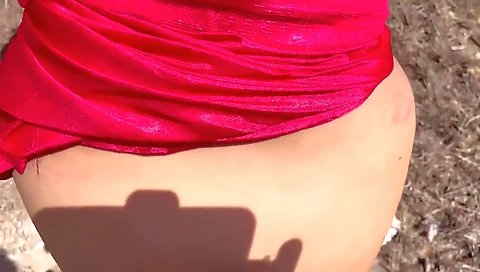 Newly Married Desi Hot Indian Bhabhi Fucked In Jugle When She Was Alone