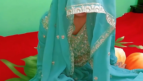 Hindi Sex - Romantic Of Husband And Wife At Basar Night