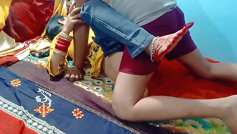 Indian Desi Village Bhabhi Ki Raat Me Chudayi - First Night