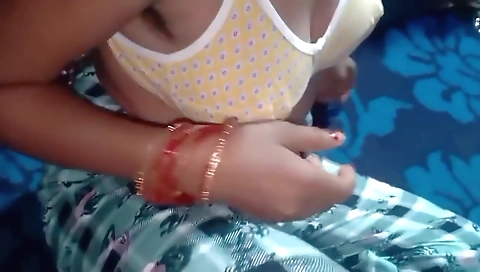 Saali Jab Sadi Me Ayi Jija Ne Saali Ko Chod Daala