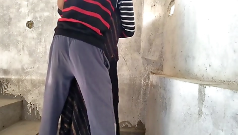Desi Indian Viral Couple Hardcore Fucking On Stairs
