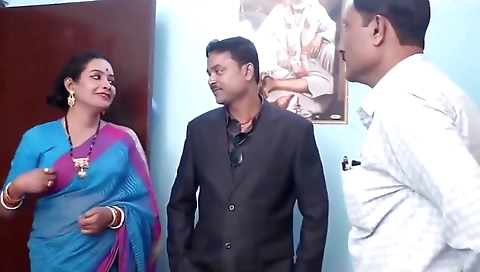 Indian Aunty And Mallu Aunty - Aunty Has Sex With Varatia