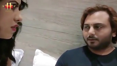 Owner Ne Kari Flat Me Aker Daru Piker Jabardasti Chudai