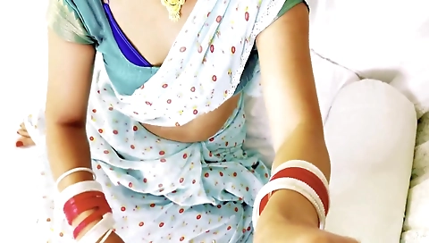 Caught The Stepdaughter-in-law Having Sex With The Stepfather-in-law, Then The Husband Left The Filthy