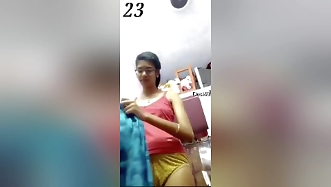 Today Exclusive- Sexy Desi Girl Shows Boobs Pussy