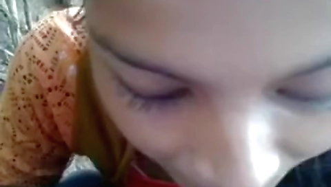 Today Exclusive-sexy Lankan Girl Blowjob
