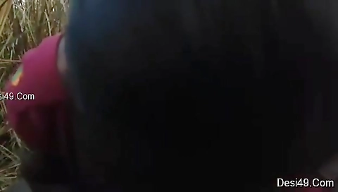 Exclusive- Desi Randi Bhabhi Outdoor Blowjob And Ridding Customer Dick 2