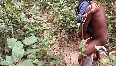 Indian Doing First Time Sex With Bad Boy At The Deep Jungle