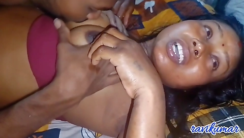 Desi Madam Ko Raat Me Bohat Maje Se Mami Ki Discount