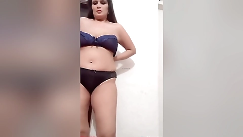 Today Exclusive-horny Desi Bhabhi Shows Her Boobs And Pussy 13