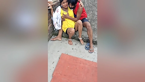 Desi Village Butiful Sali Ko Jija Ne छत Pe Pela