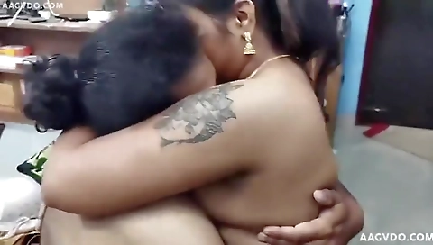 Malayali Boss Uncut (2025) Malayalam Hot Short Film With Tina Nandy, Poonam Pandey And Rajsi Verma