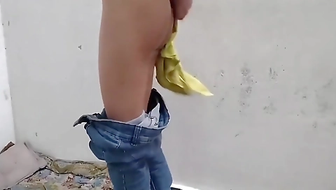 Muslim Girl Ko Burkha Utaar Kar Pel Diya