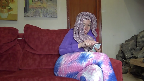 Old Mature Cuckold Wife Lets Horny Stepson Cum Inside Her Pussy