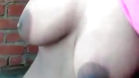 Today Exclusive- Desi Village Girl Shows Her Boobs And Pussy