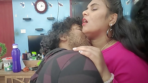 Vaishnavy Hot Boobs Press And Lip Lock By Mallu Couple Hot Boobs Press And Lip Suck, Indian Couple Hot Boobs Press - Sharun Raj