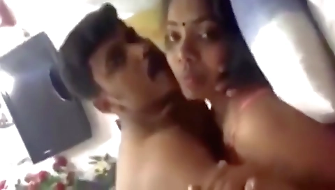 Dehaati Gadarayee Badan Wali Bua Ki Choot Ki Tabdatod Chudai