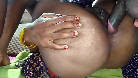 Indian Desi Bhanja Apne Sage Maami Ko Peheli Bar Gand Me Chod Ke Bhabhi Ko Rula Diya - Hindi Sex