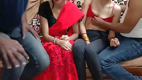 Geeta Ne Apni Saheli Sonu Ko Apne Boyfriends Se Chudya, Foursome Swap Sex In Hindi