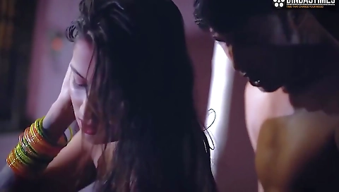 Pool Me Nahate Hui Ladki Ko Parosi Ke Ladke Ne Raat Ko Chod Dala ( Hindi Audio )
